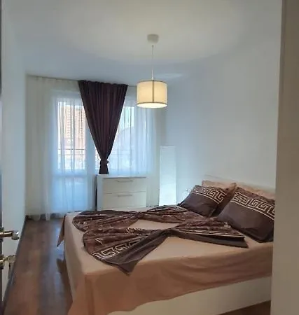 Венис 2 Апартамент